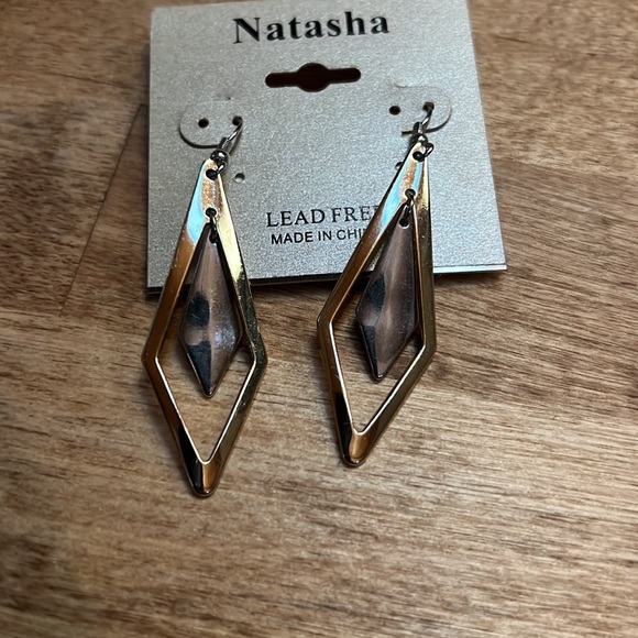 Earrings & Bracelet set - Picture 3 of 4